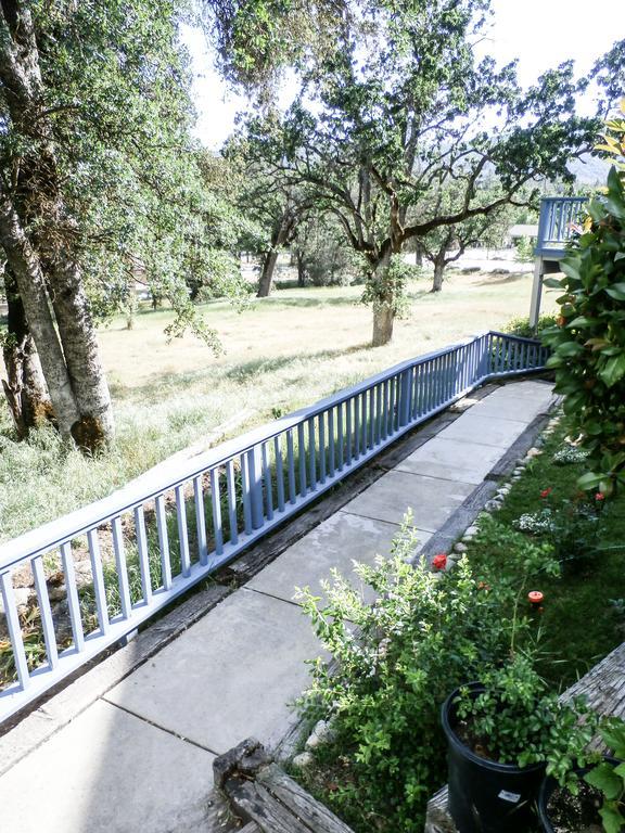 Charming Downstairs Unit Apartment Oakhurst Bagian luar foto