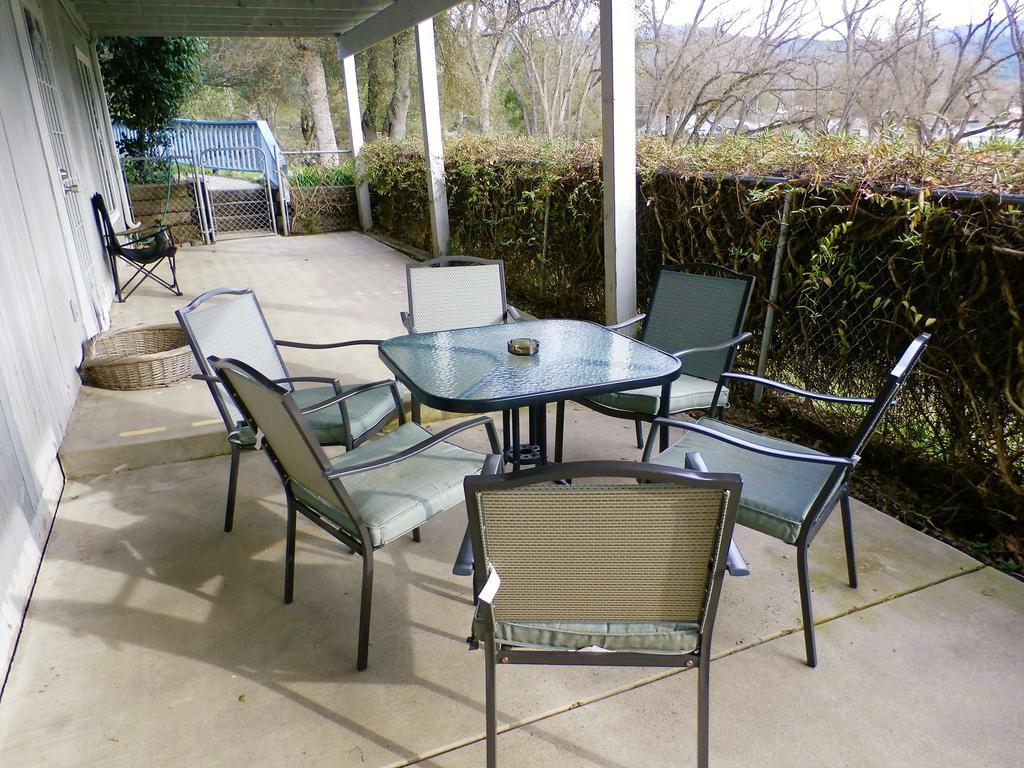 Charming Downstairs Unit Apartment Oakhurst Bagian luar foto