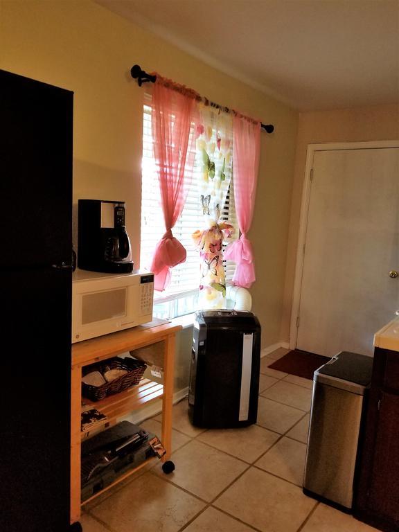 Charming Downstairs Unit Apartment Oakhurst Bagian luar foto